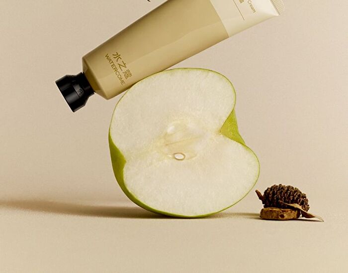 Watercome Moisturizing Perfumed Hand Cream - 7 Flavors - White Tea  - 40g