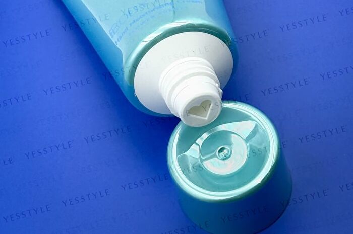 Disney Stitch Hand Moisturising Cream with Charm - 28ml