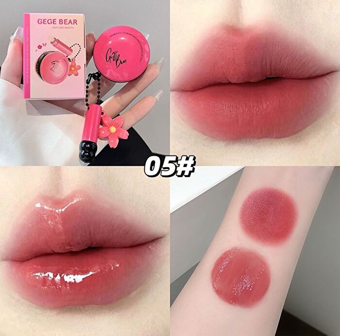 Double-Effect Velvet Mist Moisturing Liquid Lipstick - 6 Colors - #01 Pink Sakura - 10g