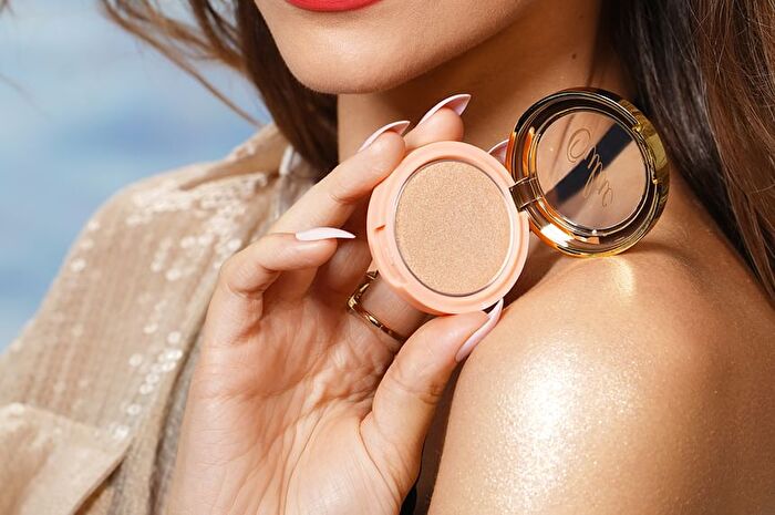 Blush Mono Frost : Reflective Shimmer - 8 Colors - #F03 Sweet Date - 4.8g
