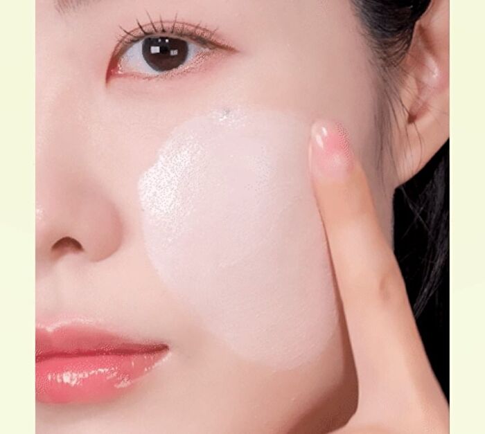 fwee Post-Spa Glowing SPF Tone Up Prep - 2 Types - #01 Semi Dewy