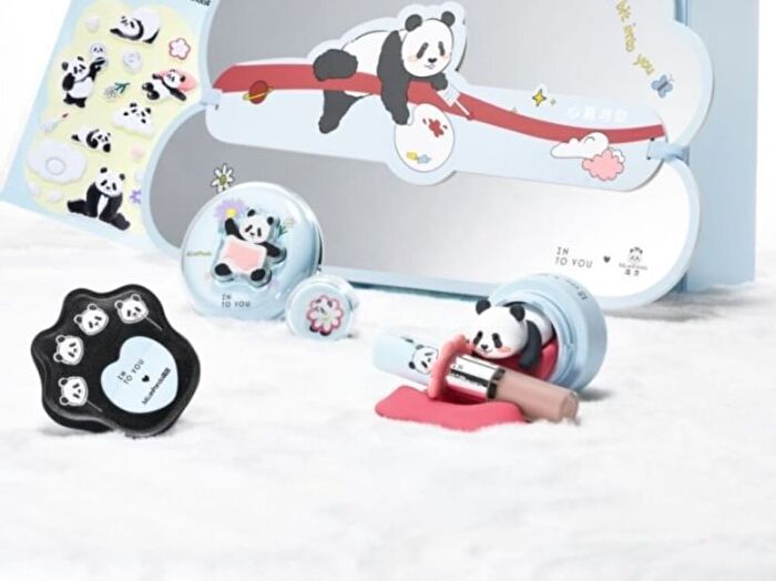 Into You M Lan Panda Long-Wear Cushion Foundation - 4 Shades - #M02 - 15g