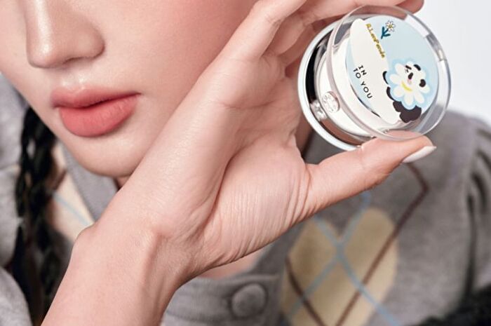 Into You M Lan Panda Mini Pressed Powder - 3 Shades - #MN02 Soft Misty Lilac - 3.5g