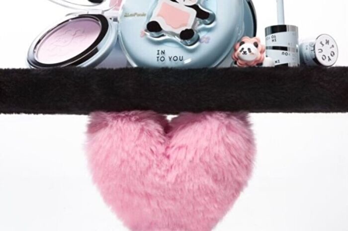 Into You M Lan Panda Mini Pressed Powder - 3 Shades - #MN03 Energetic Honey - 3.5g
