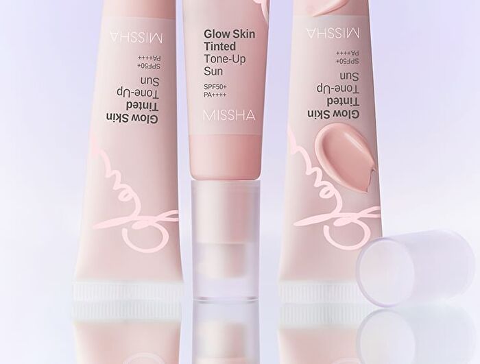 Glow Skin Tinted Tone-Up Sun - 30ml
