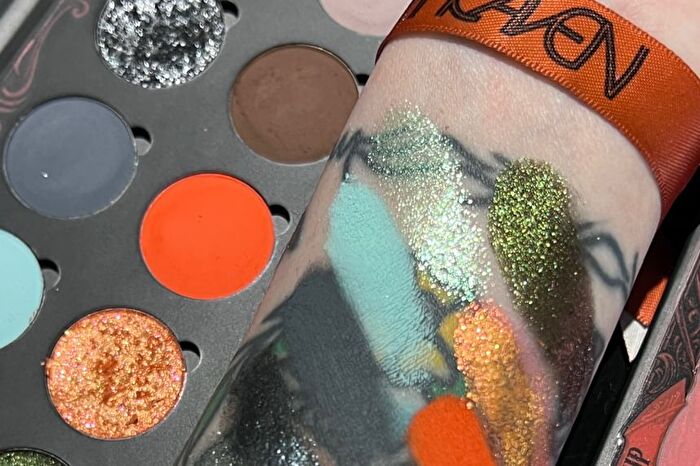 Shellwe Makeup Ghoul Nocturnal Flame 10 Color Chameleon Eye Shadow Palette - #Full Size - 9.5g