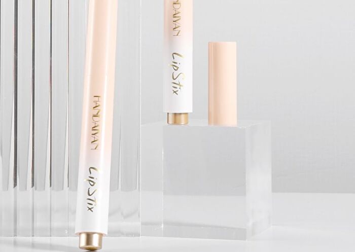 Dewy Push-Button Tinted Lipstick - 8 Colors - 01# - 1.8g