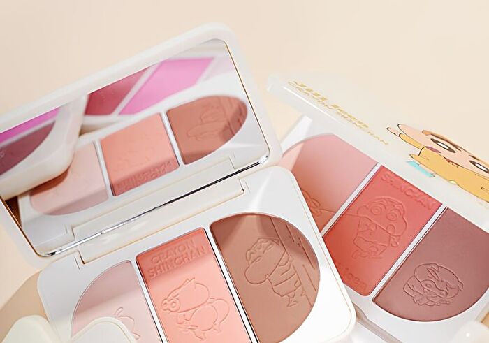 Jill Leen 3-Color Blush Palette Crayon Shin-chan Edition - 4 Types - #04 Chubby Zaemon - 9.5g