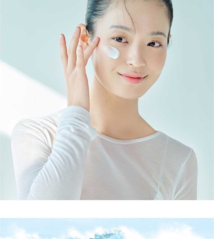 SKIN1004 Madagascar Centella Hyalu-Cica Water-Fit Sun Serum UV OTC Version - 50ml