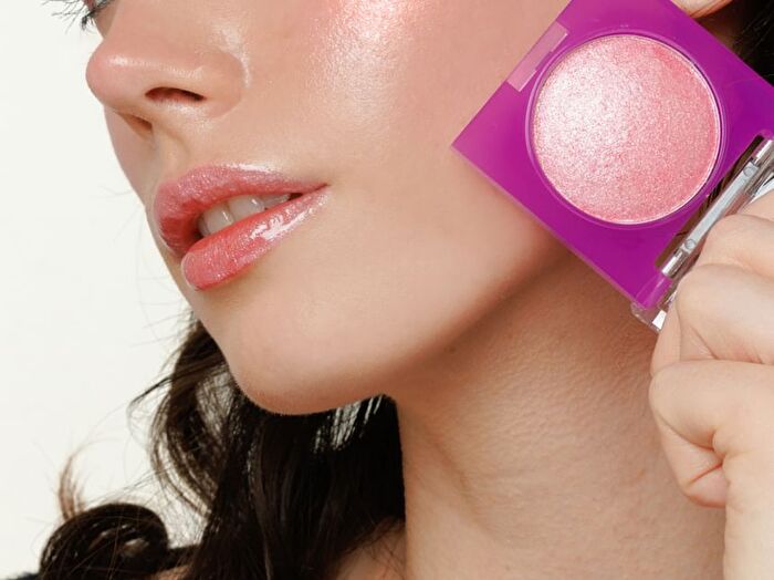 The Glow Up! Diamond Highlighter - 6 Colors - Champagne Gleam - 5g