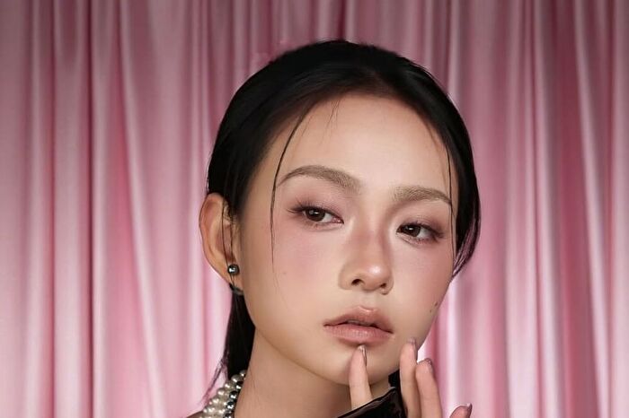 Pillow Gem Eyeshadow Palette - 3 Types - #SE01 Dream In Spring