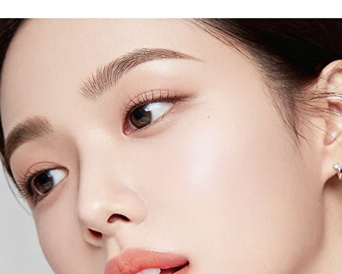 Radiant and Plumping Lip Essence - 2 Types - 01# Colorless - 3g