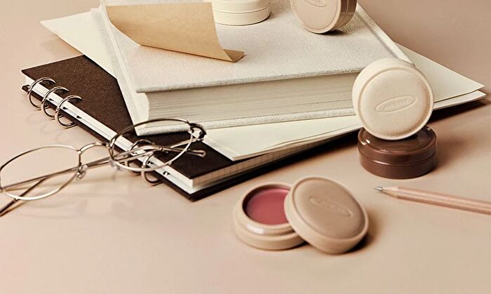 Joocyee COTD Coffee Glazed Lip & Cheek Balm - 3 Colors - #J05 Iced Latte - 6g
