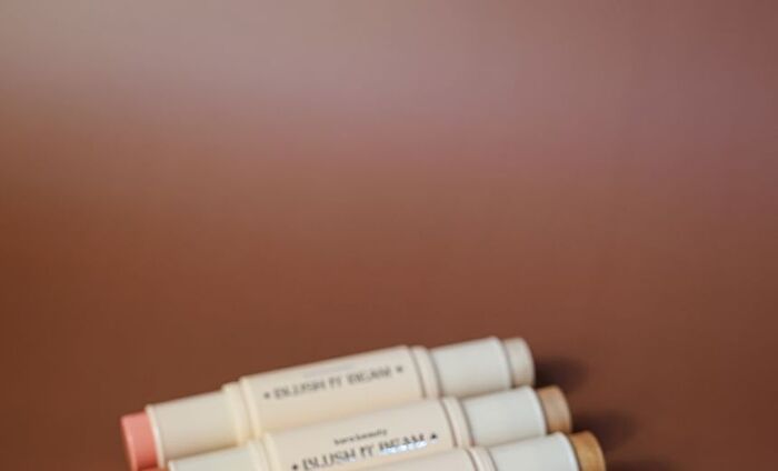 Blush N\' Beam Highlighter & Blush Stick - 5 Colors - Bronzé + Hot Ho - 14g