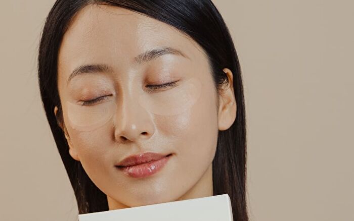 Firming Microdart Eye Patch with Bakuchiol, Niacinamide & Peptides - 1 Box (4 pairs)
