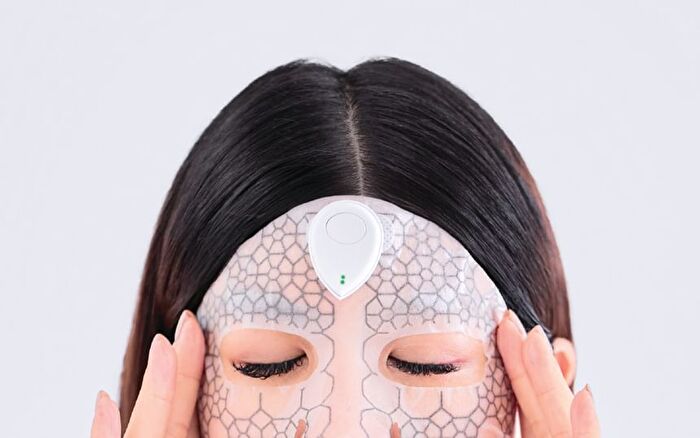 Brightening Microcurrent Smart Mask Box Set - 30ml x 5 sheet (not include device)