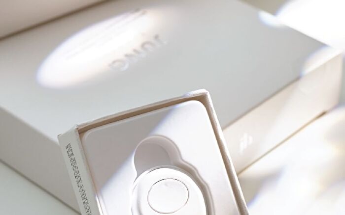 Brightening Microcurrent Mask with Niacinamide & Rice Bran Extract (Device Only) - 1 pc (device only)