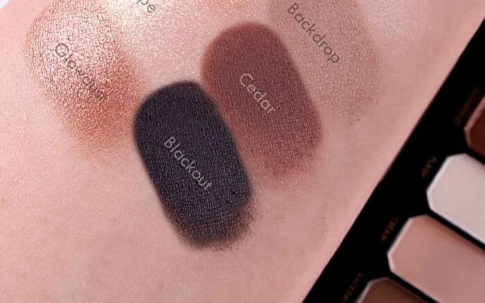 Glam Gala Eyeshadow Palette - 02 On Stage