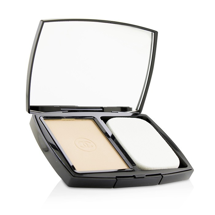 シャネル ル タン ウルトラ コンパクト パウダリー ファンデーション