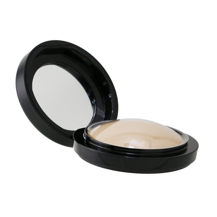マック Mineralize Skinfinish Natural - Medium Golden 10g マック Mineralize Skinfinish Natural - Medium Golden 10g