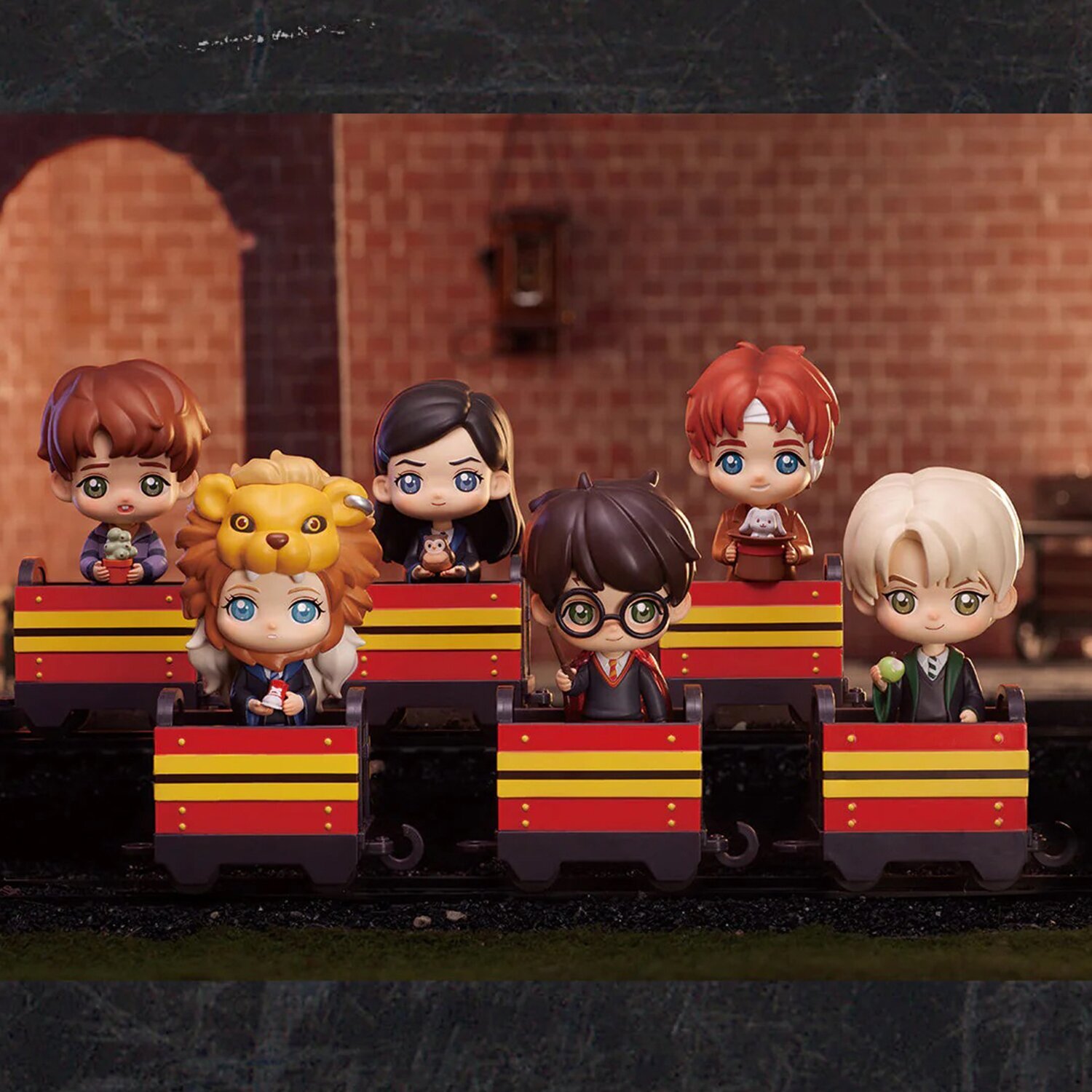 Popmart Harry Potter Heading to Hogwarts Series (Individual Blind