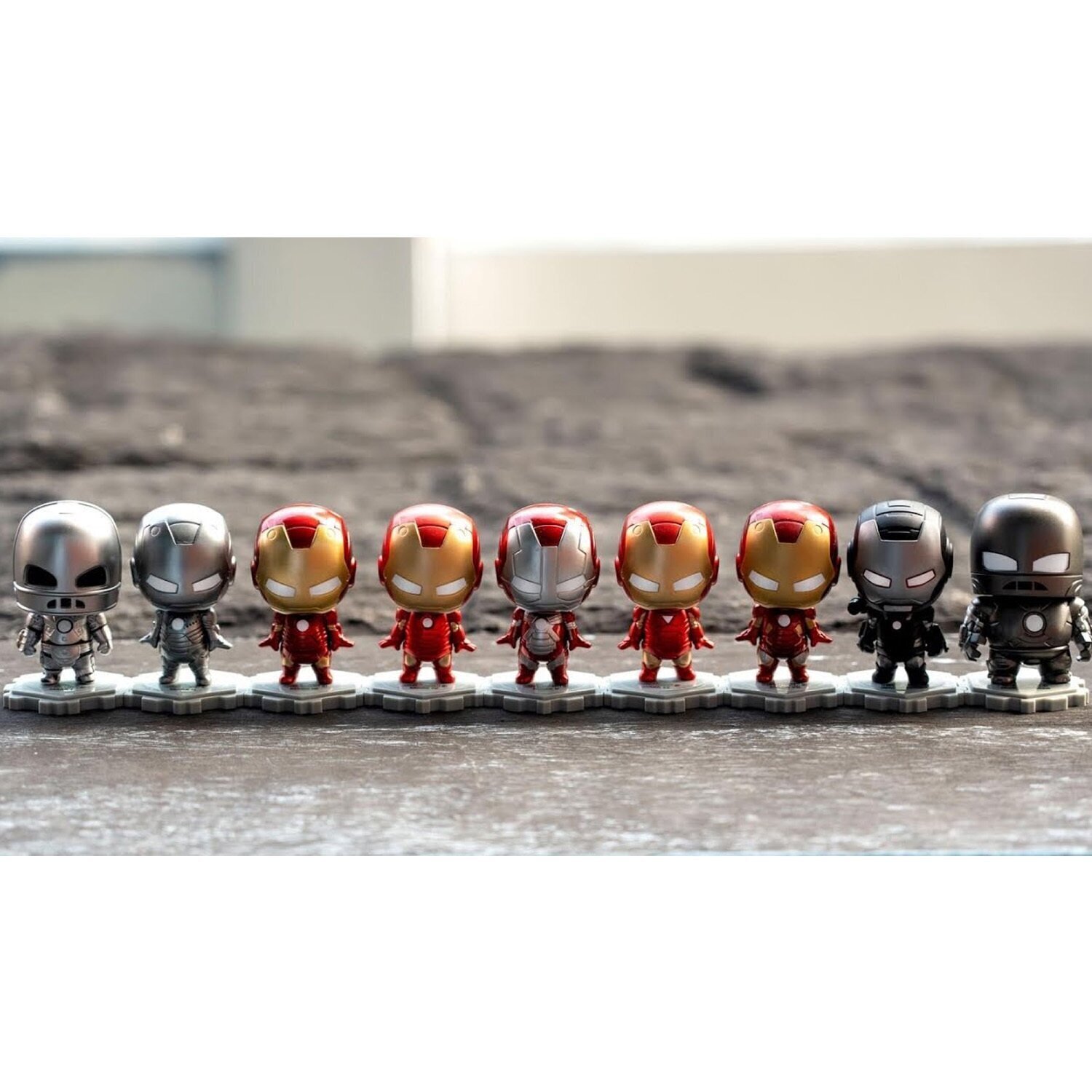 Hot Toys Iron Man 3 - Iron Man Cosbi Bobble-Head Collection (Case 