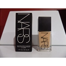 Nars Light Reflecting Foundation - Shade: Lima